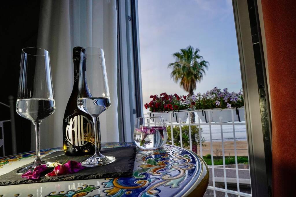 Aquamar Bed And Breakfast Кротоне Экстерьер фото