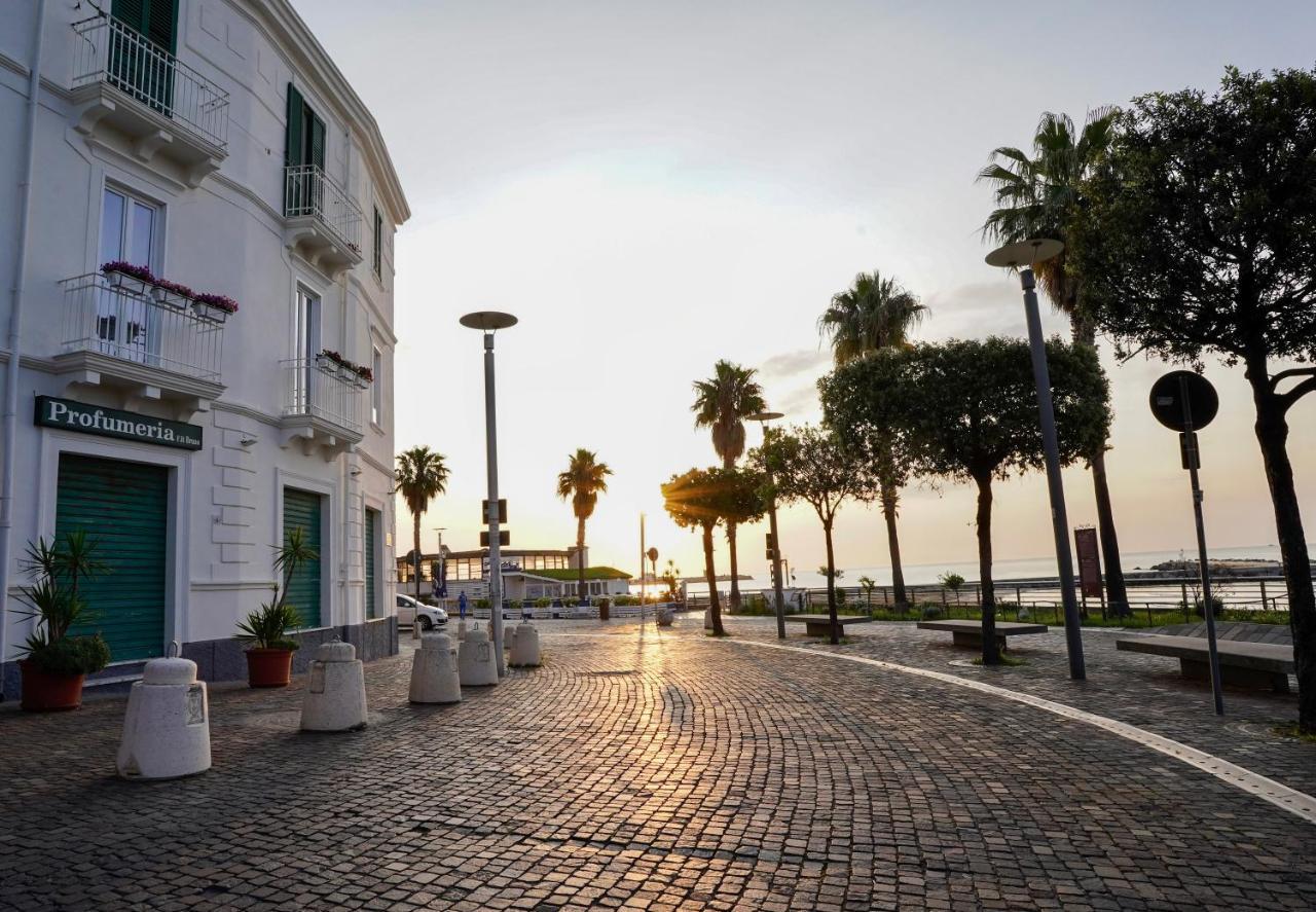 Aquamar Bed And Breakfast Кротоне Экстерьер фото